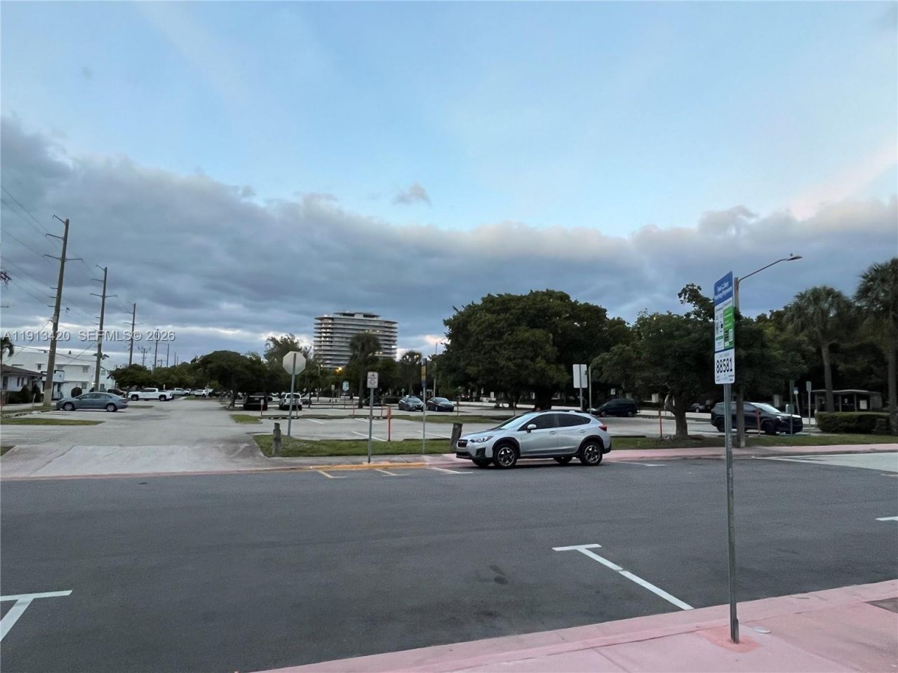 8233 Harding Ave, Unit 305, Miami Beach, FL 33141 Photo