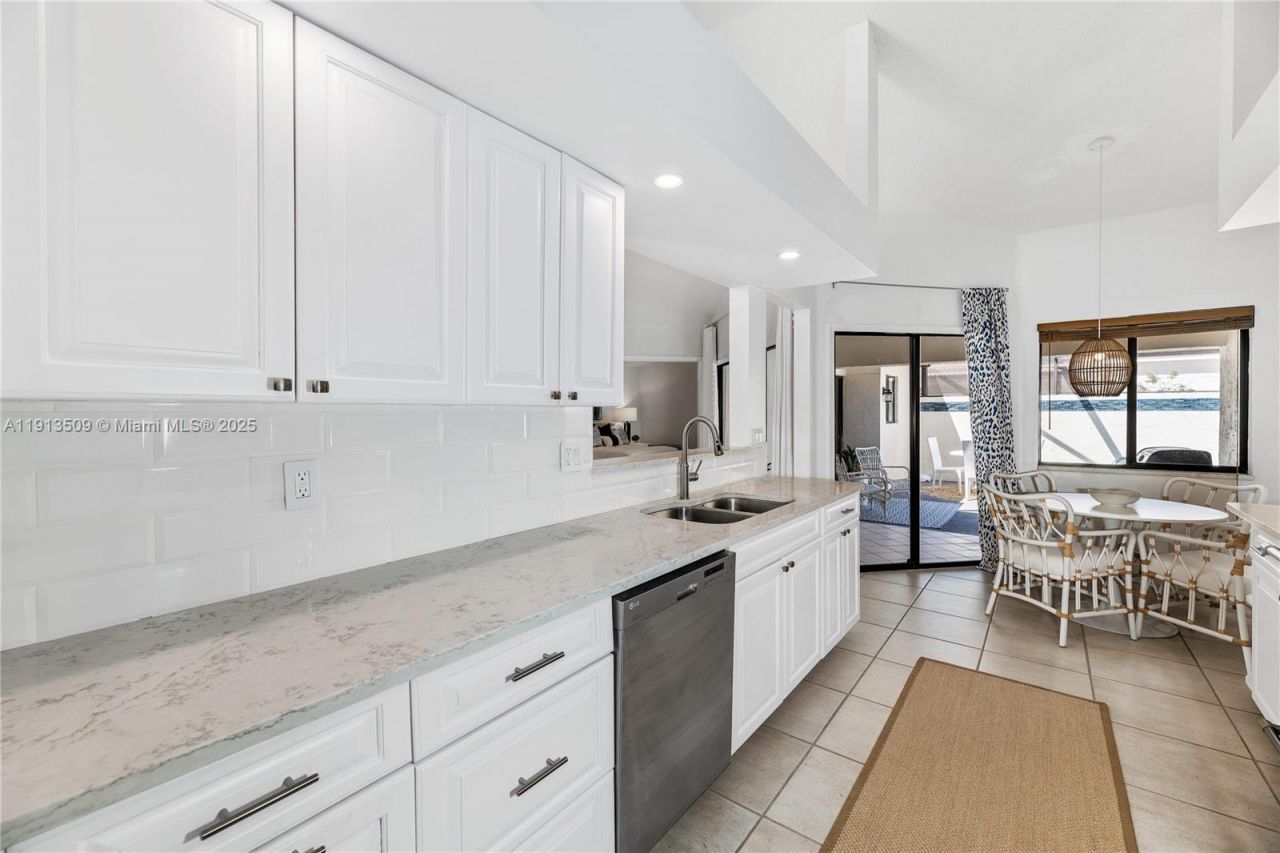 701 Sea Oats Dr, Unit D-1, Juno Beach, FL 33408 Photo