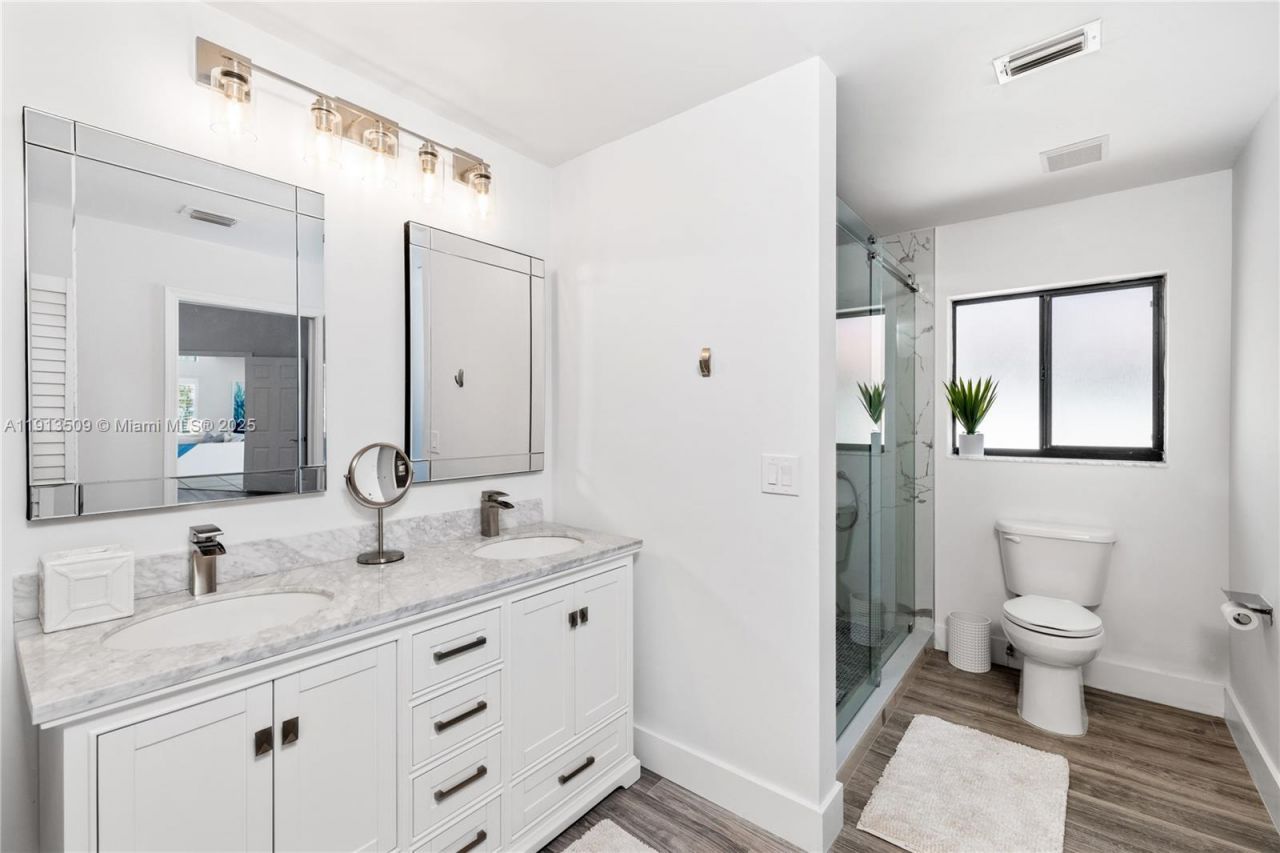 701 Sea Oats Dr, Unit D-1, Juno Beach, FL 33408 Photo