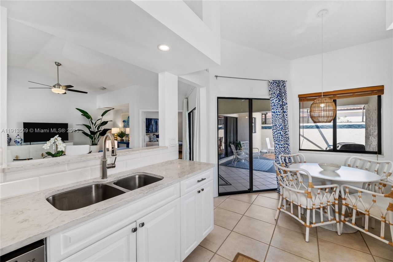 701 Sea Oats Dr, Unit D-1, Juno Beach, FL 33408 Photo