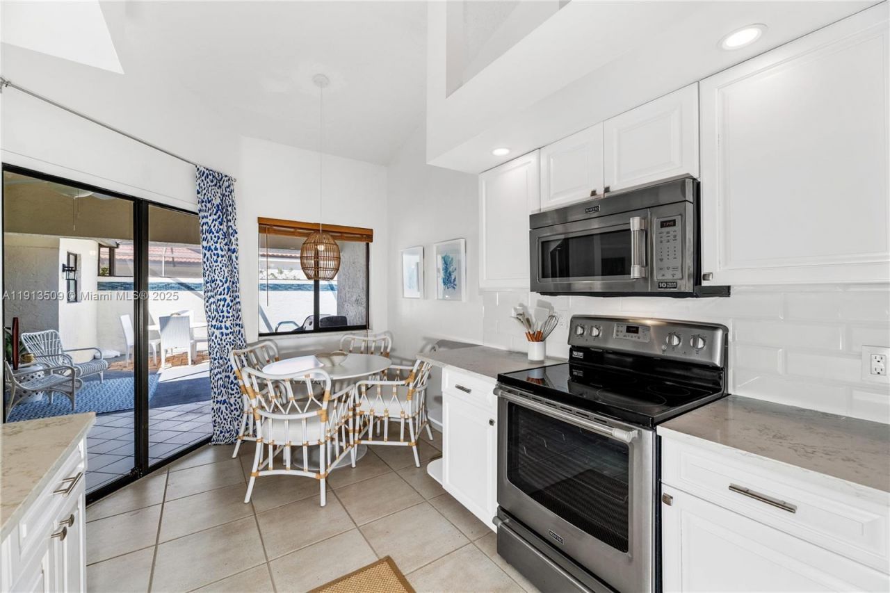 701 Sea Oats Dr, Unit D-1, Juno Beach, FL 33408 Photo