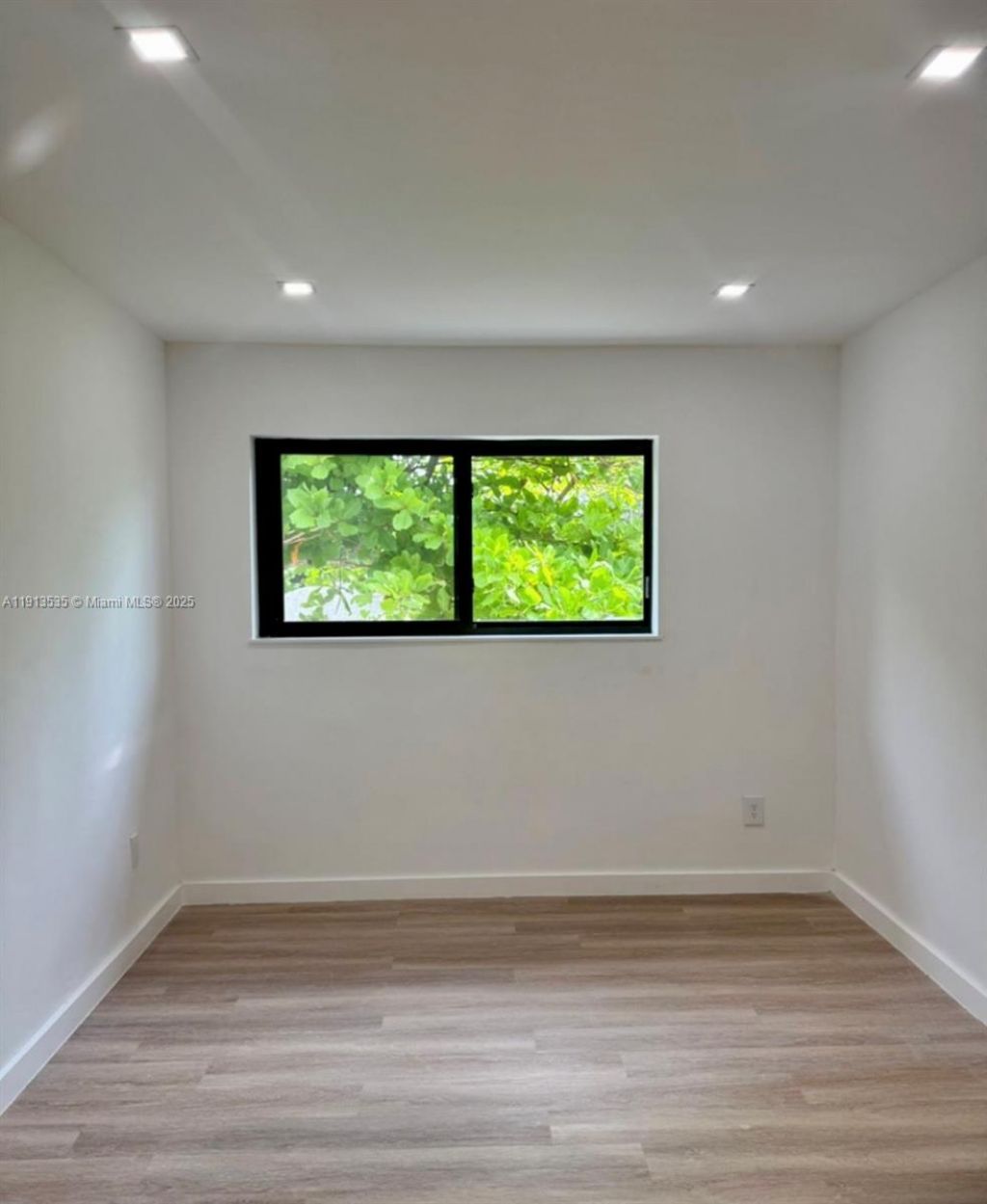 7521 NE 2nd Ct, Unit 4, Miami, FL 33138 Photo