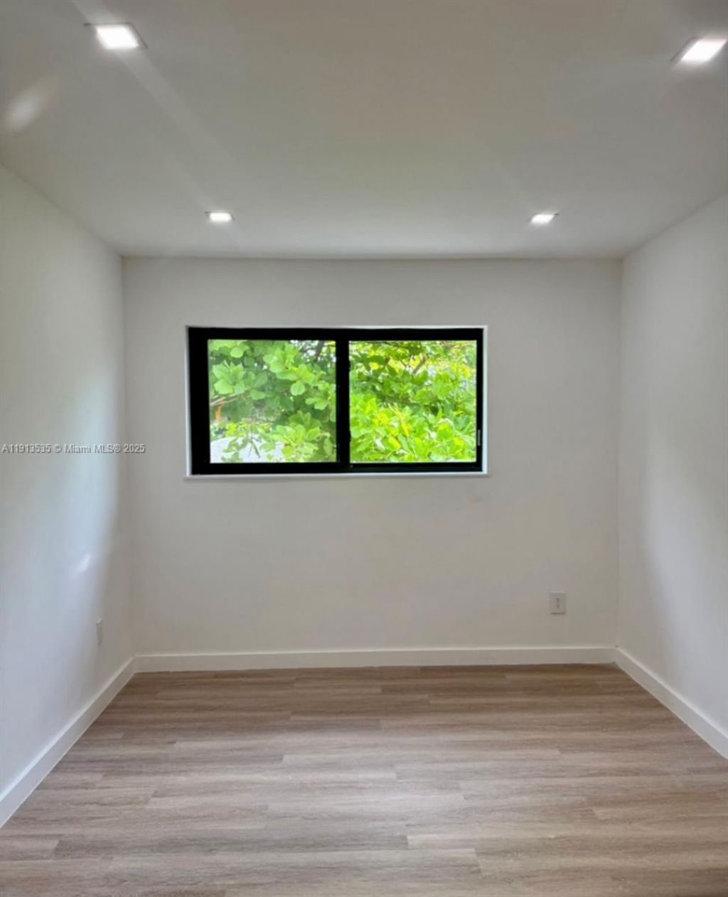 7521 NE 2nd Ct, Unit 4, Miami, FL 33138 Photo