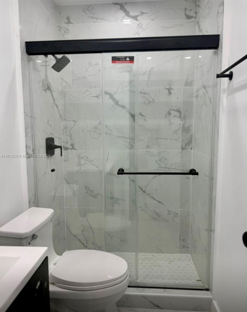 7521 NE 2nd Ct, Unit 4, Miami, FL 33138 Photo