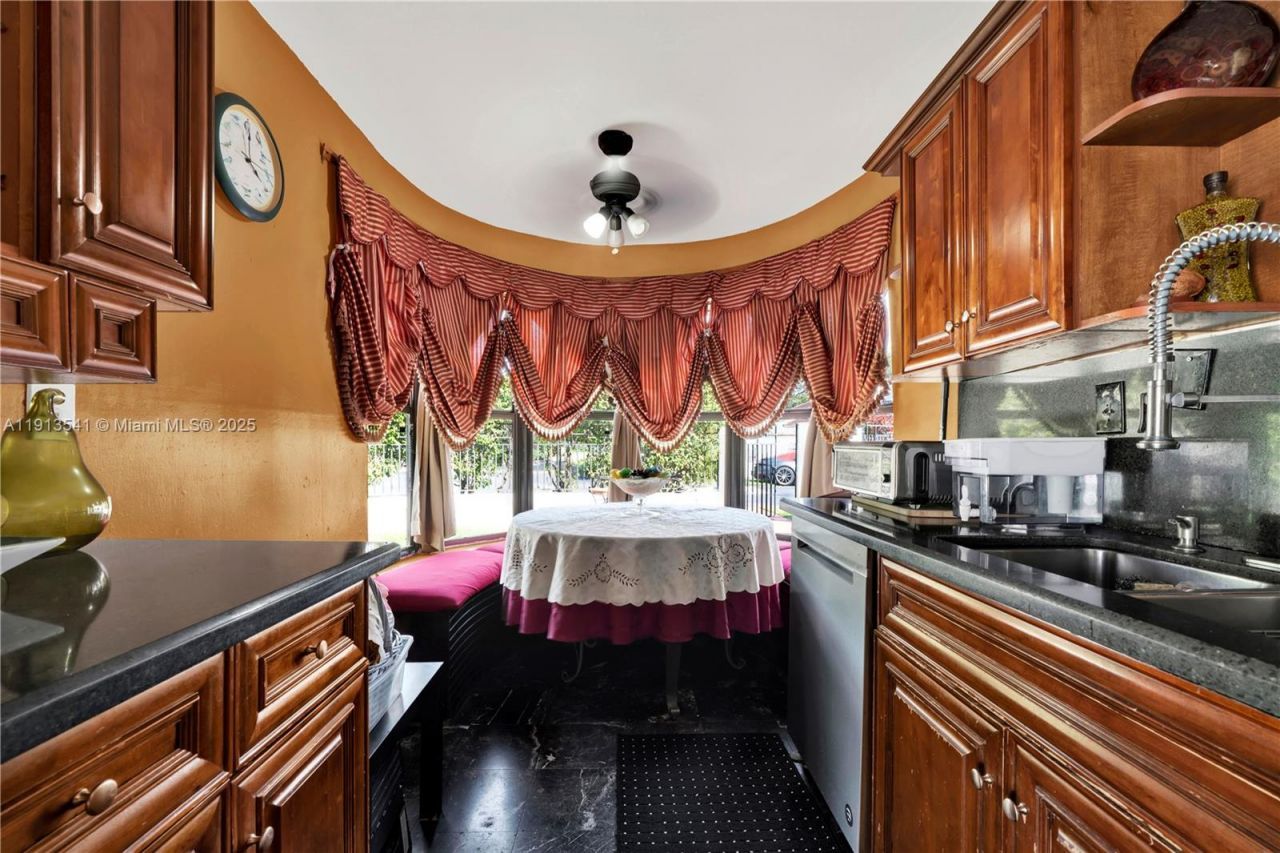 10720 SW 117th Ct, Miami, FL 33186 Photo