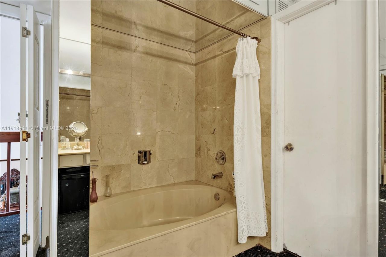 10720 SW 117th Ct, Miami, FL 33186 Photo