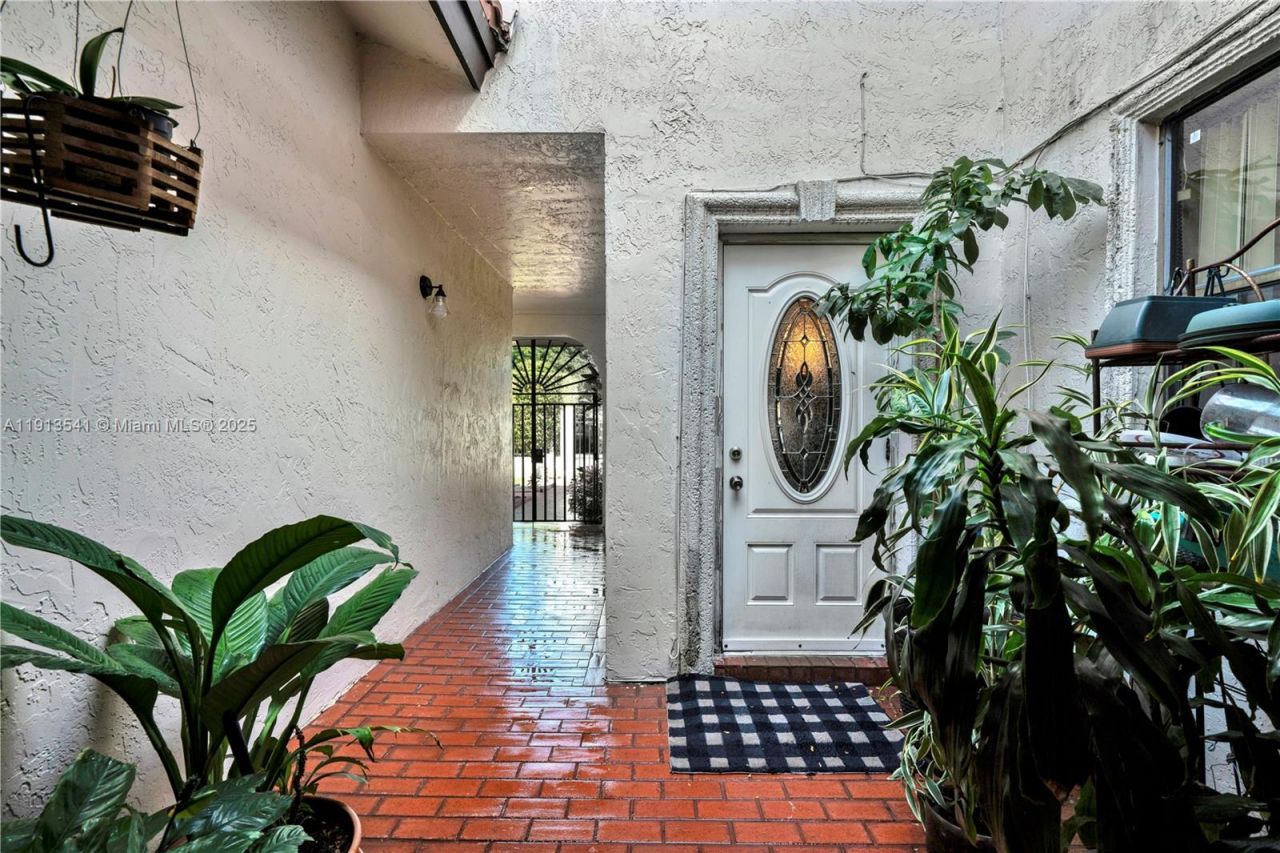 10720 SW 117th Ct, Miami, FL 33186 Photo