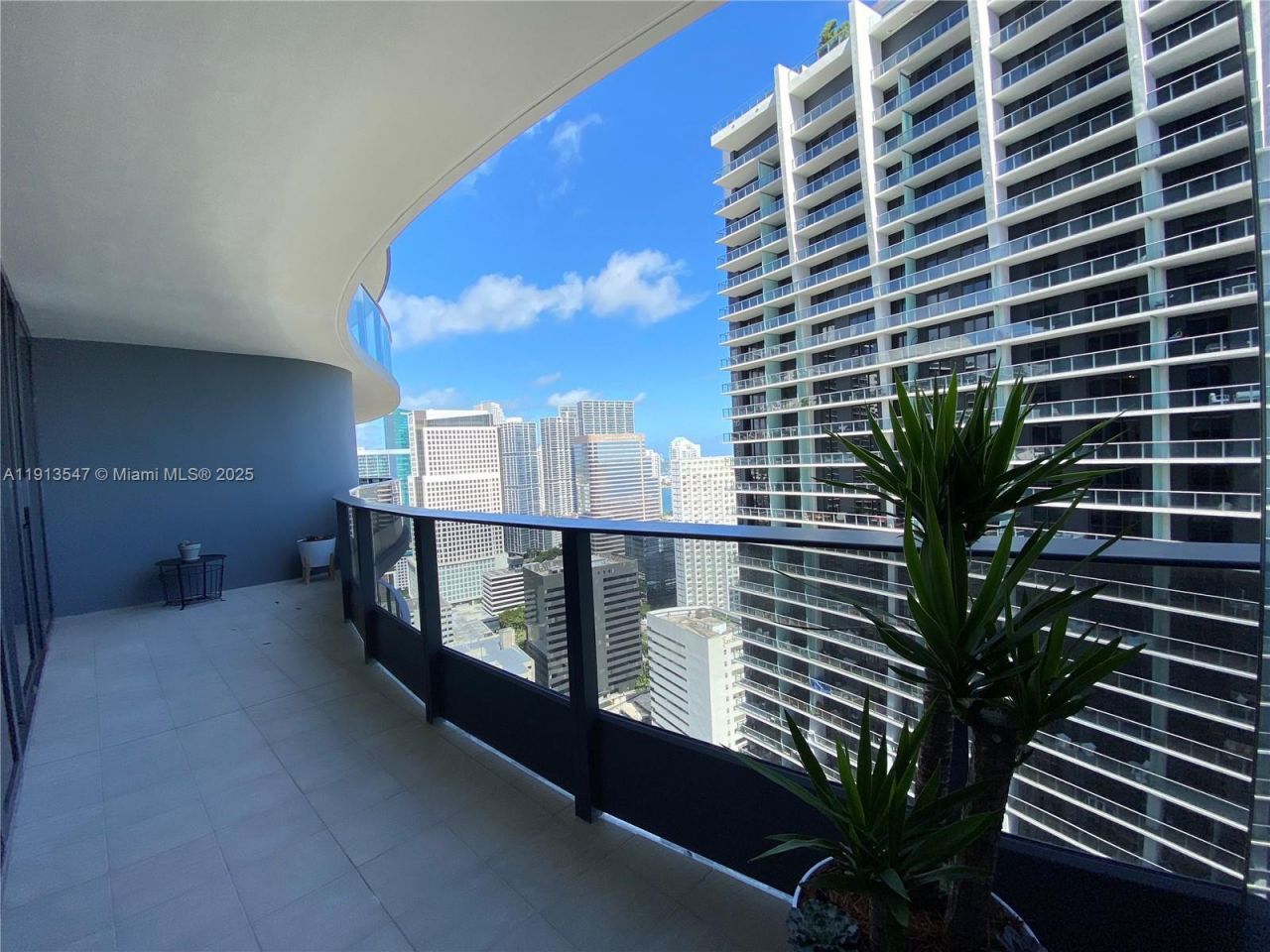 1000 Brickell Plaza, Unit 3907, Miami, FL 33131 Photo