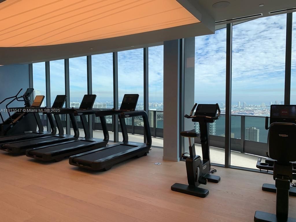 1000 Brickell Plaza, Unit 3907, Miami, FL 33131 Photo