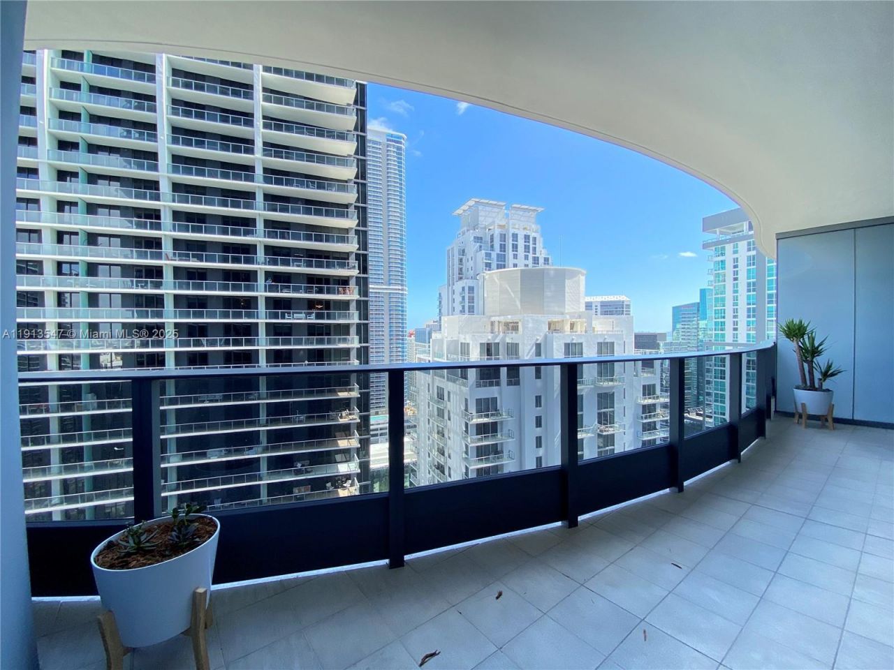 1000 Brickell Plaza, Unit 3907, Miami, FL 33131 Photo