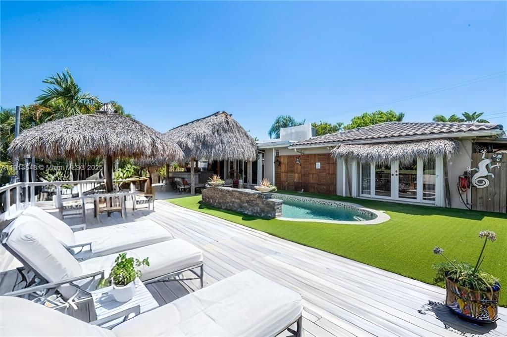 21280 NE 23rd Ave, Miami, FL 33180 Photo