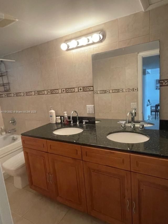 2920 Point East Dr, Unit N106, Aventura, FL 33160 Photo