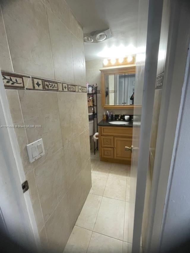 2920 Point East Dr, Unit N106, Aventura, FL 33160 Photo