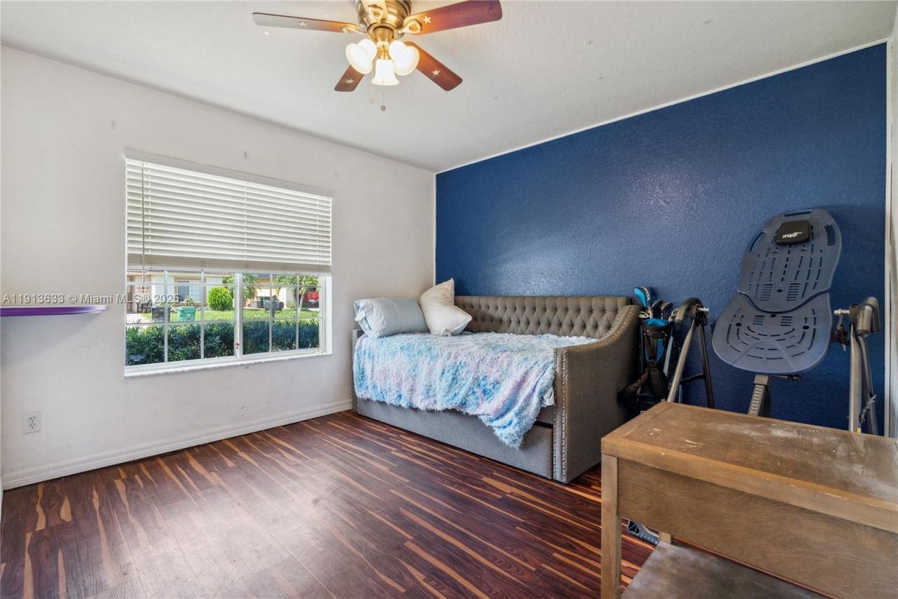 1924 SW Jamesport Dr, Port Saint Lucie, FL 34953 Photo