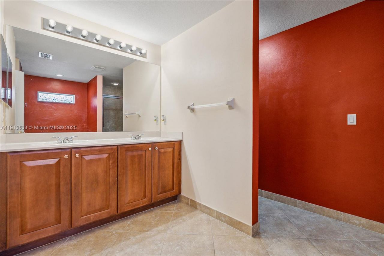 1924 SW Jamesport Dr, Port Saint Lucie, FL 34953 Photo