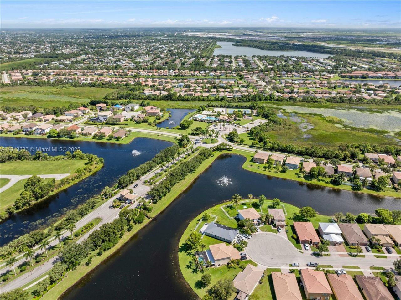 1924 SW Jamesport Dr, Port Saint Lucie, FL 34953 Photo