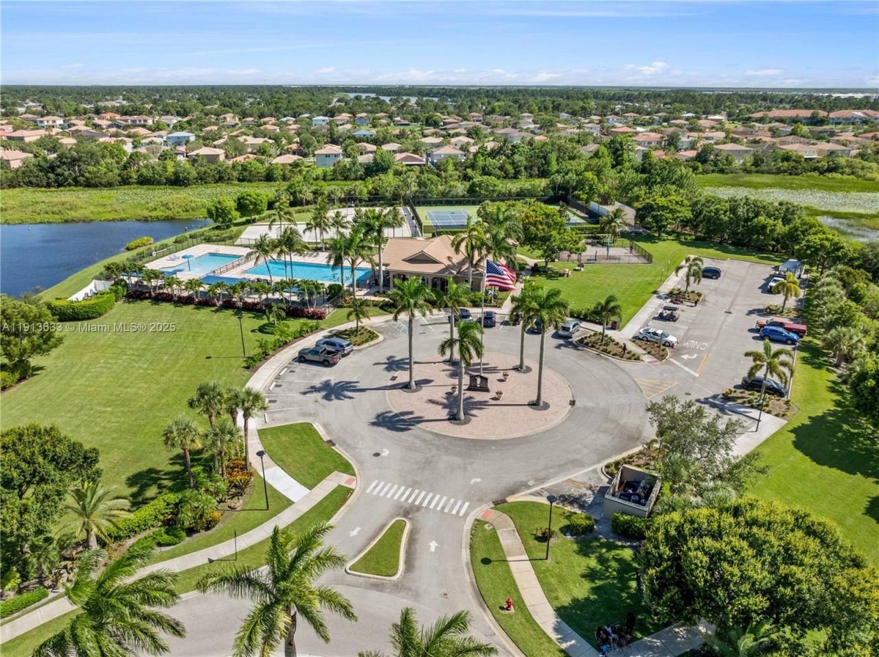 1924 SW Jamesport Dr, Port Saint Lucie, FL 34953 Photo