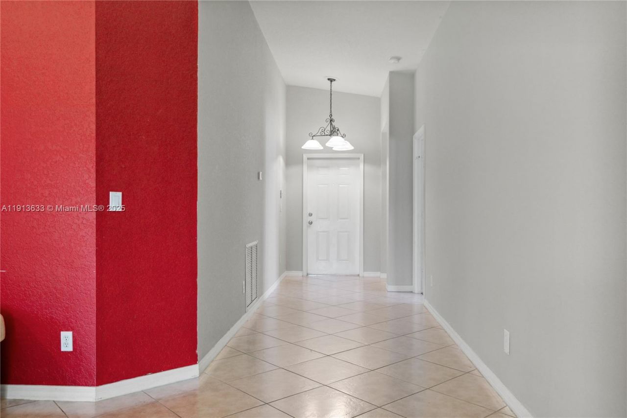 1924 SW Jamesport Dr, Port Saint Lucie, FL 34953 Photo