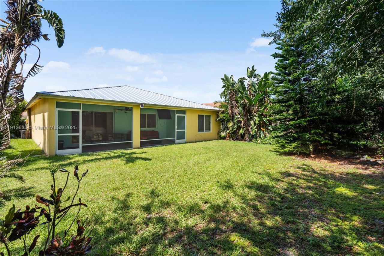 1924 SW Jamesport Dr, Port Saint Lucie, FL 34953 Photo