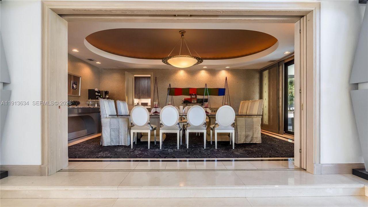 10395 SW 67th Ave, Pinecrest, FL 33156 Photo