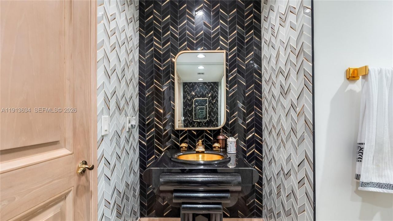 10395 SW 67th Ave, Pinecrest, FL 33156 Photo