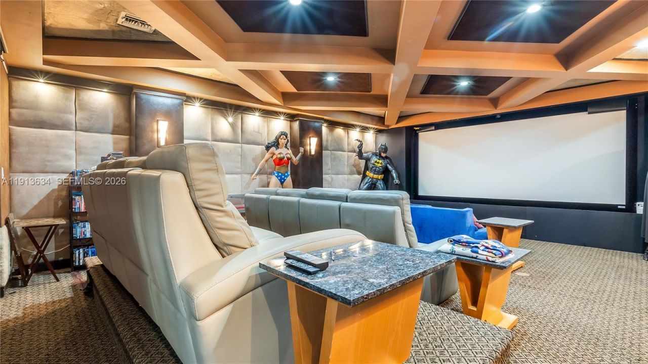 10395 SW 67th Ave, Pinecrest, FL 33156 Photo