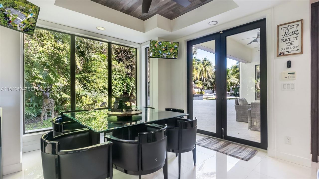 10395 SW 67th Ave, Pinecrest, FL 33156 Photo