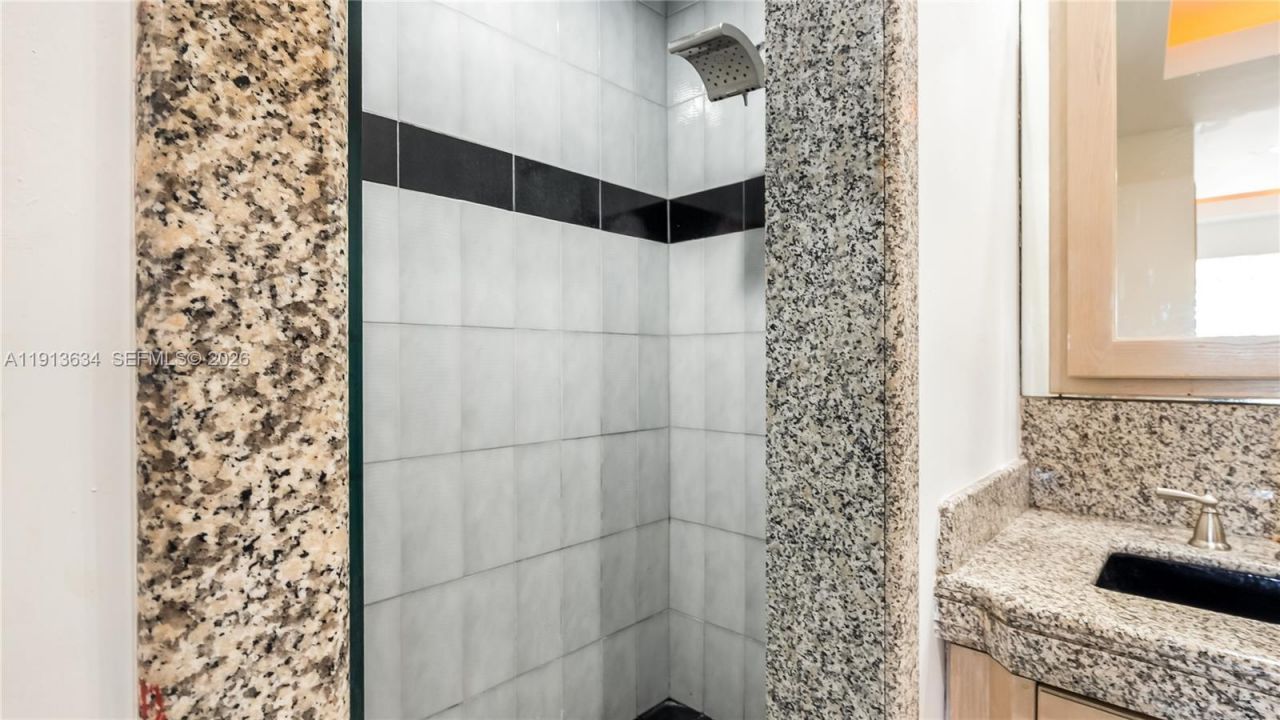 10395 SW 67th Ave, Pinecrest, FL 33156 Photo