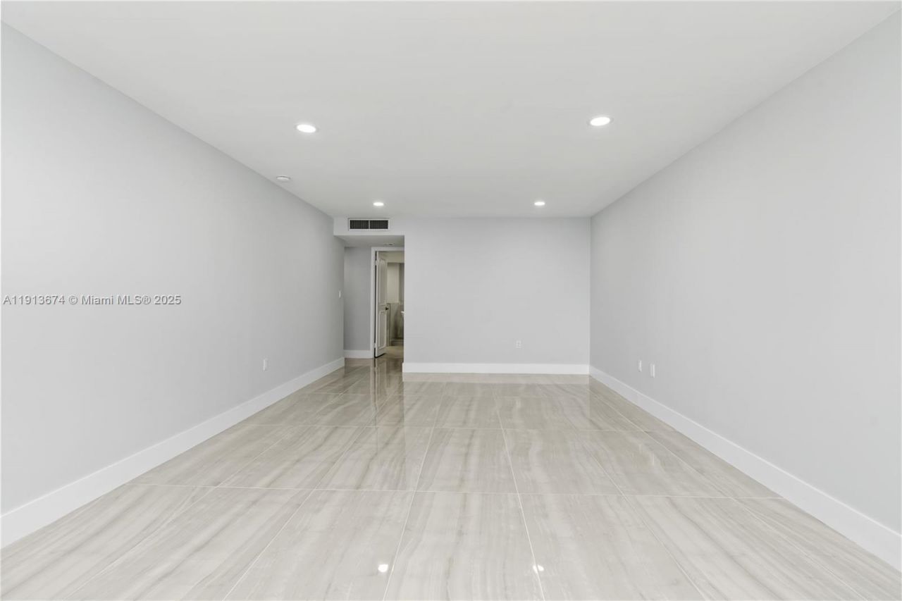 2751 S Ocean Dr, Unit 1008N, Hollywood, FL 33019 Photo