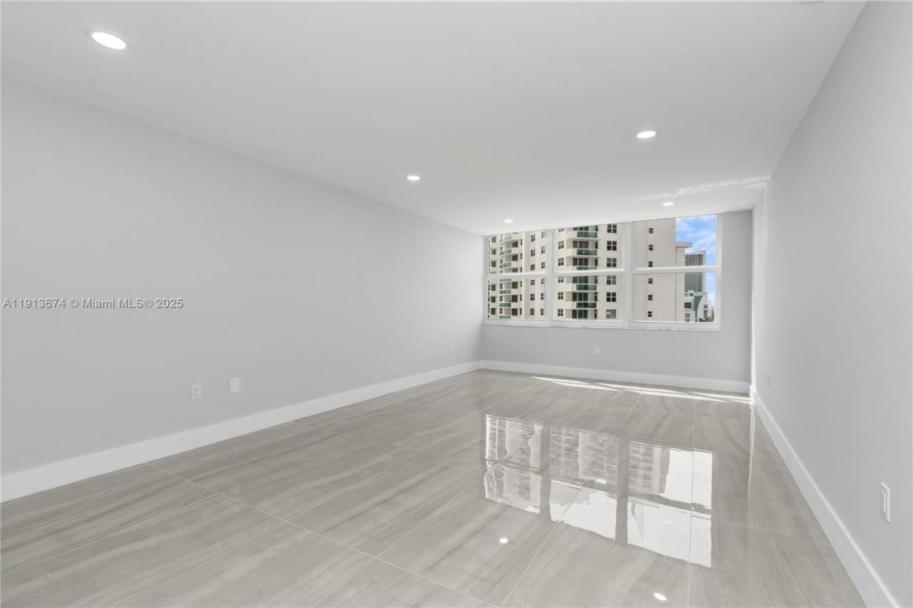 2751 S Ocean Dr, Unit 1008N, Hollywood, FL 33019 Photo