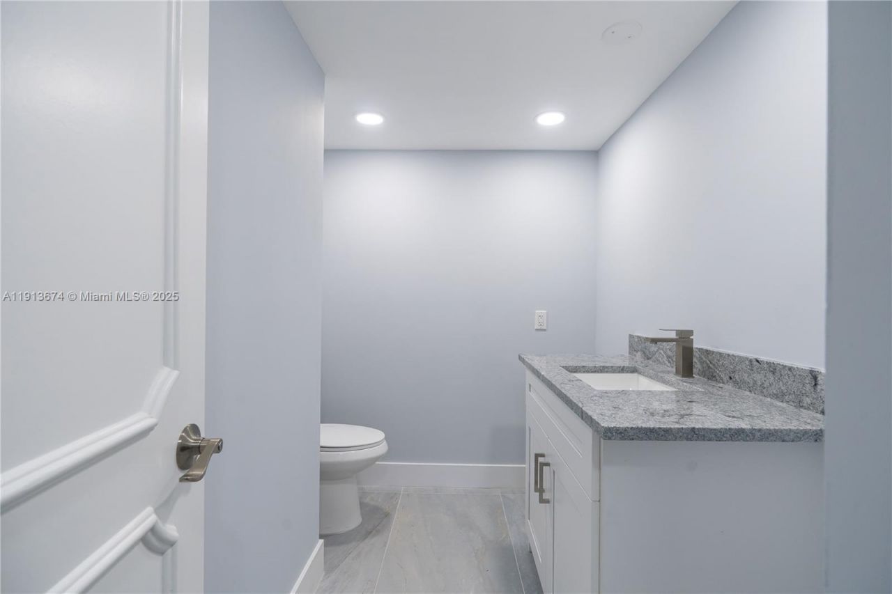 2751 S Ocean Dr, Unit 1008N, Hollywood, FL 33019 Photo