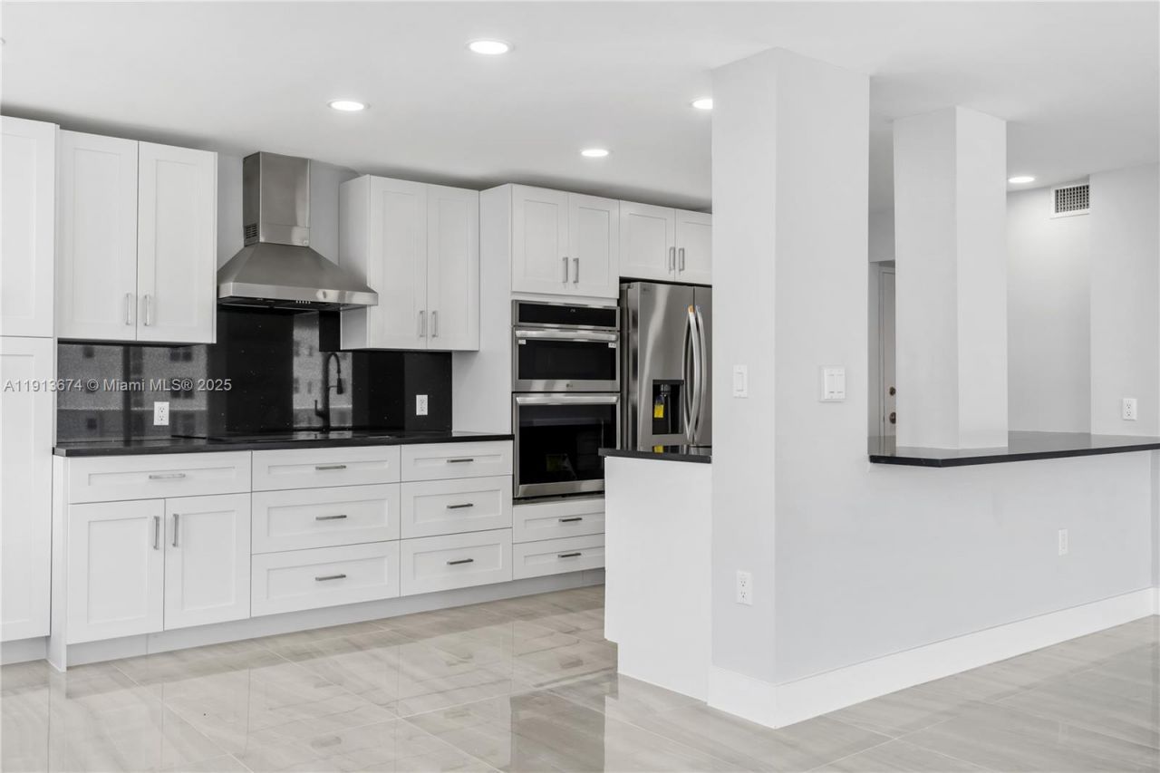 2751 S Ocean Dr, Unit 1008N, Hollywood, FL 33019 Photo