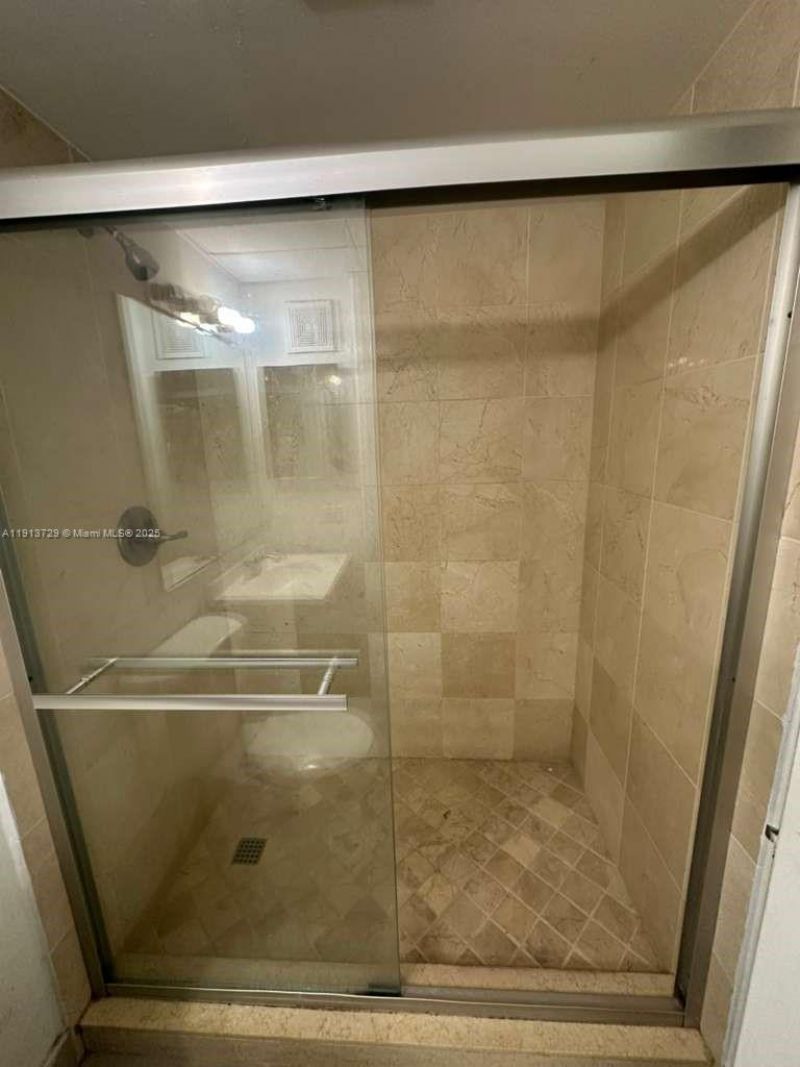 8290 Lake Dr, Unit 146, Doral, FL 33166 Photo