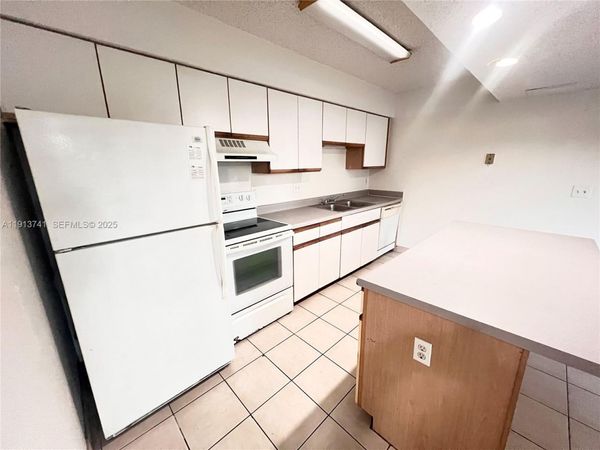 4055 W Mcnab Rd, Unit H104, Pompano Beach, FL 33069