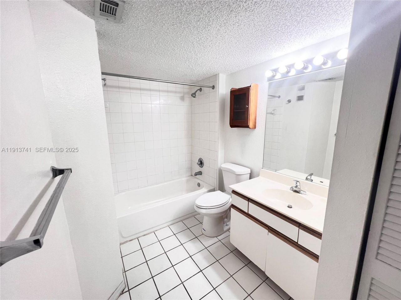 4055 W Mcnab Rd, Unit H104, Pompano Beach, FL 33069 Photo