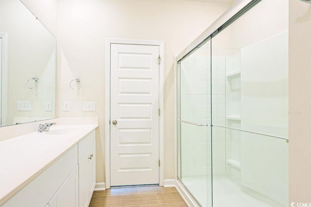 1560 Swing Bridge Way Photo 16