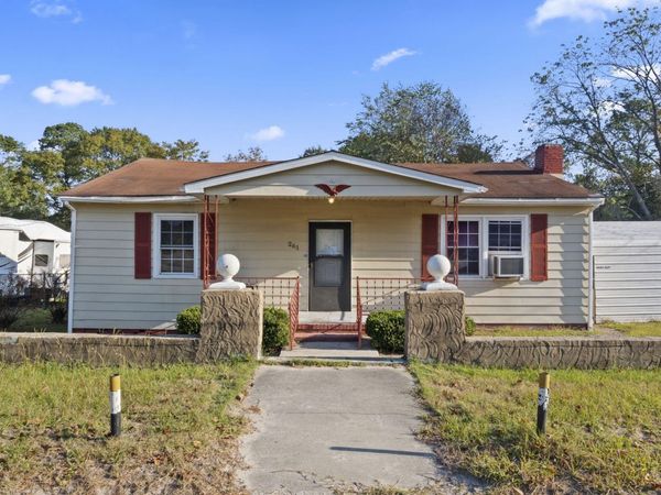 261 Myrtle Street, Gloverville, SC 29828
