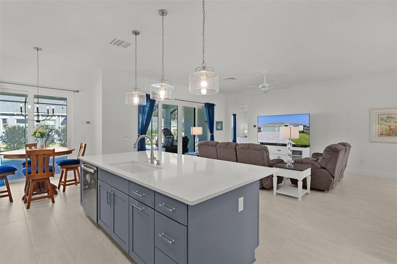 772 Shivers Loop, The Villages, FL 34762 Photo