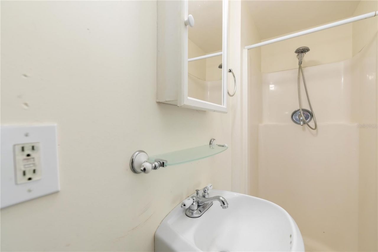 5718 15th Street W, Bradenton, FL 34207 Photo