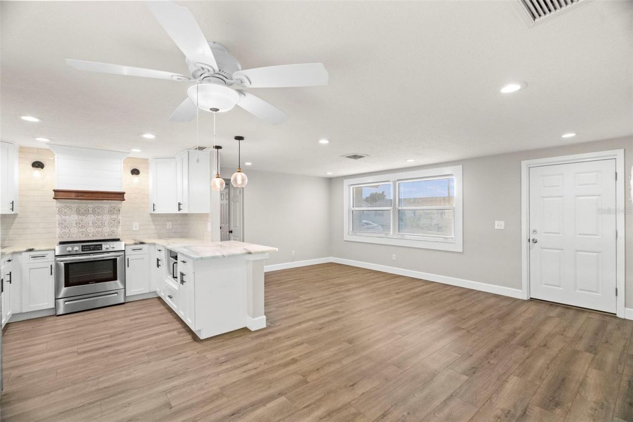 1863 12th Street Sw, Largo, FL 33778 Photo