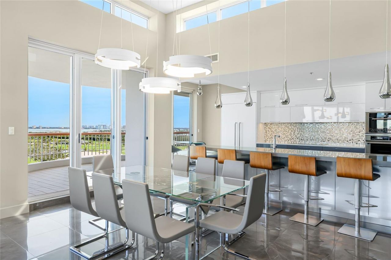 455 Longboat Club Road, Unit PH8, Longboat Key, FL 34228 Photo