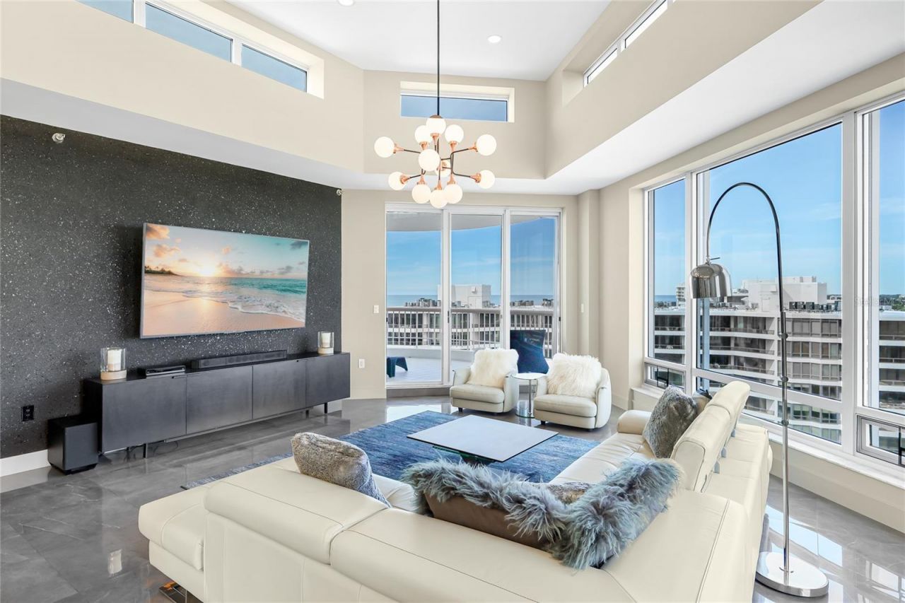 455 Longboat Club Road, Unit PH8, Longboat Key, FL 34228 Photo