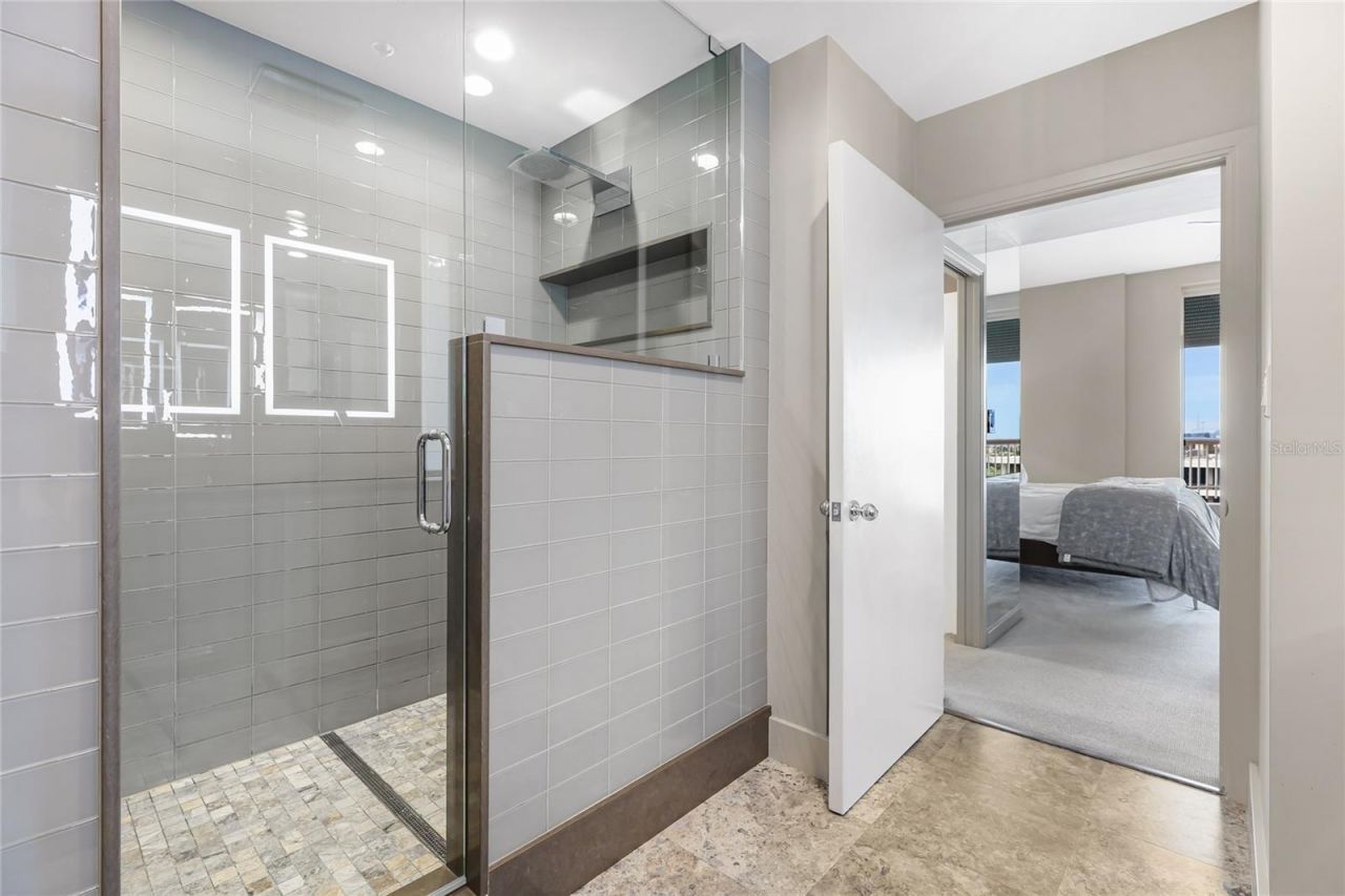 455 Longboat Club Road, Unit PH8, Longboat Key, FL 34228 Photo