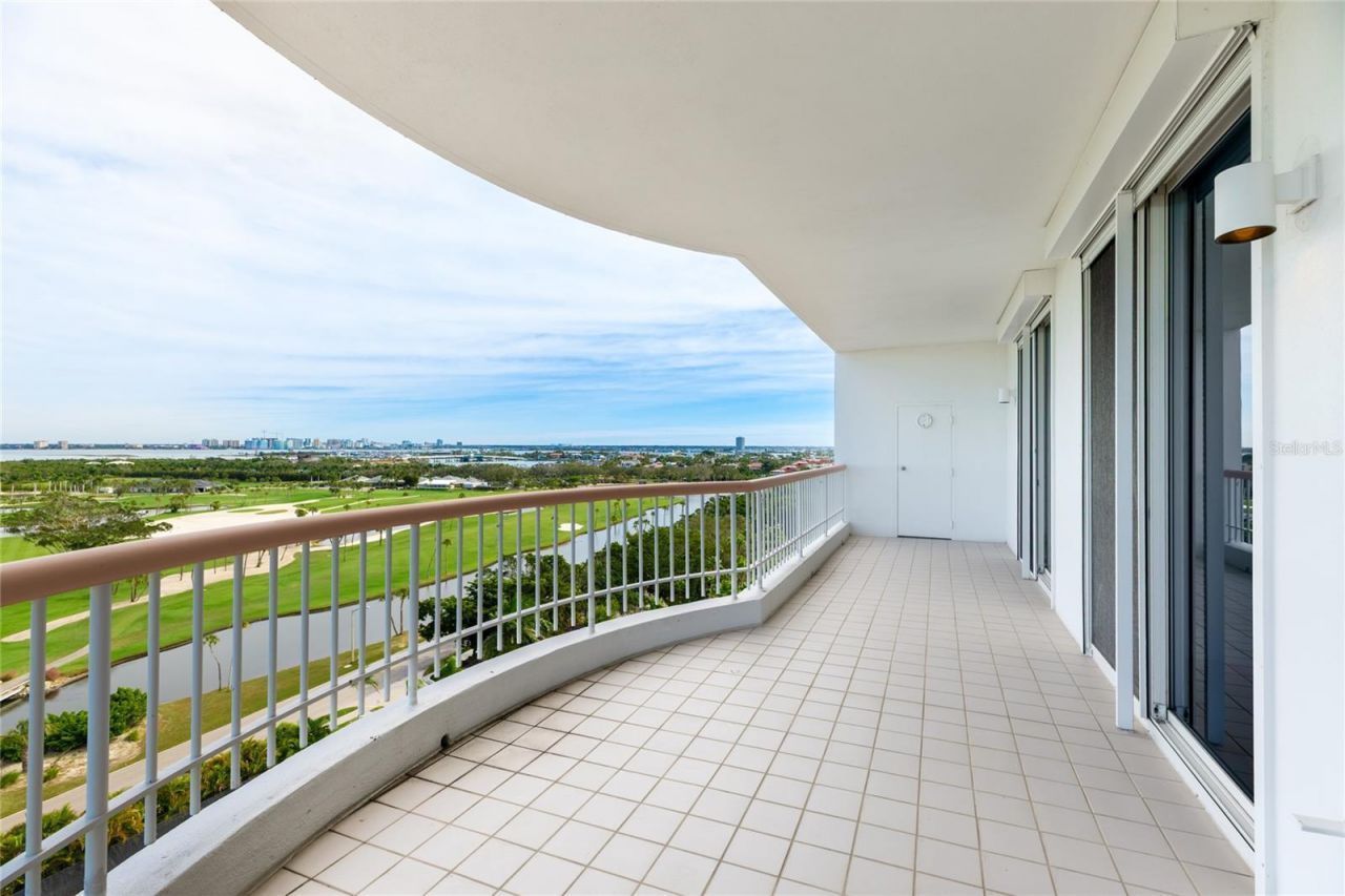 455 Longboat Club Road, Unit PH8, Longboat Key, FL 34228 Photo