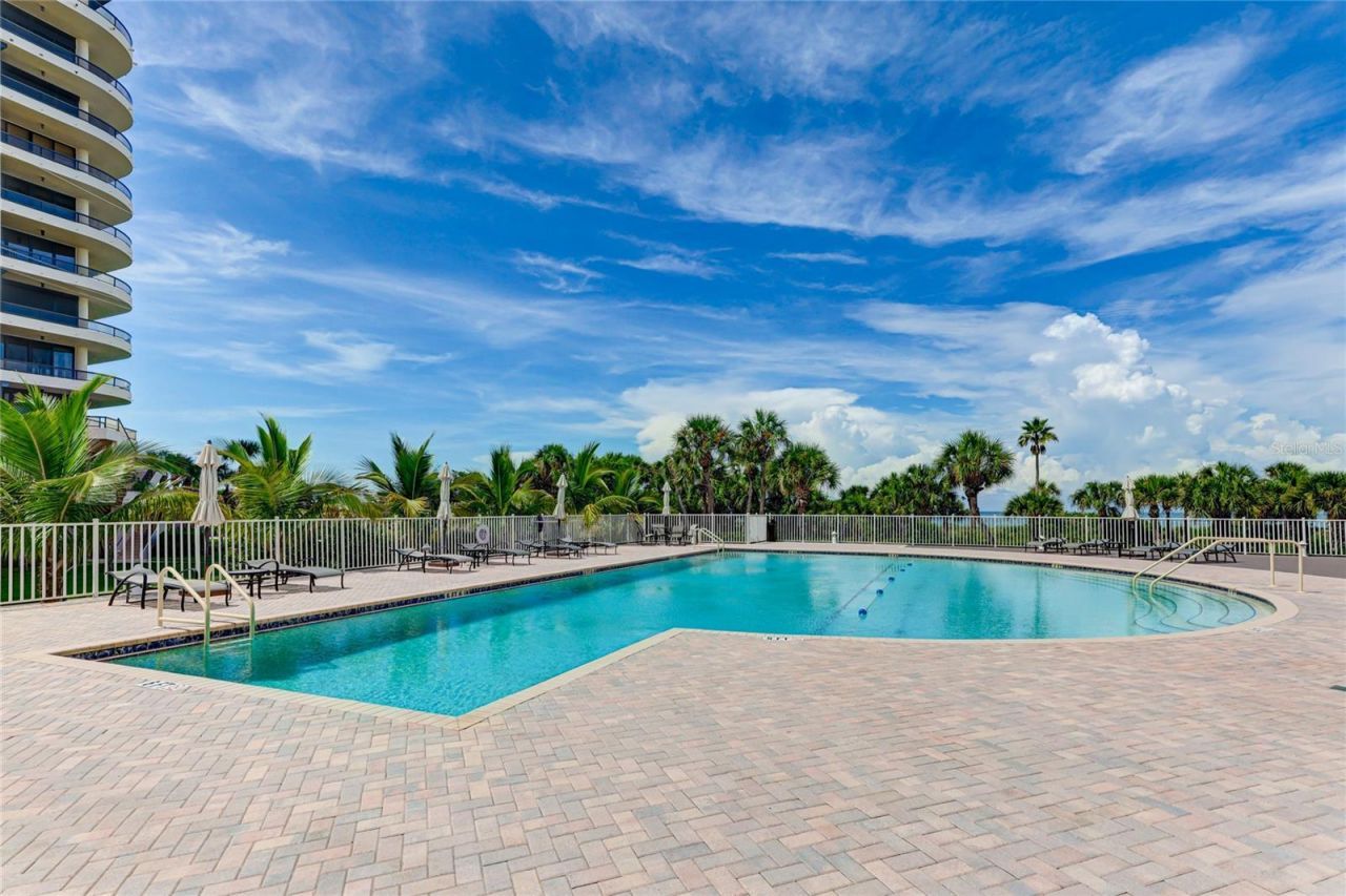455 Longboat Club Road, Unit PH8, Longboat Key, FL 34228 Photo