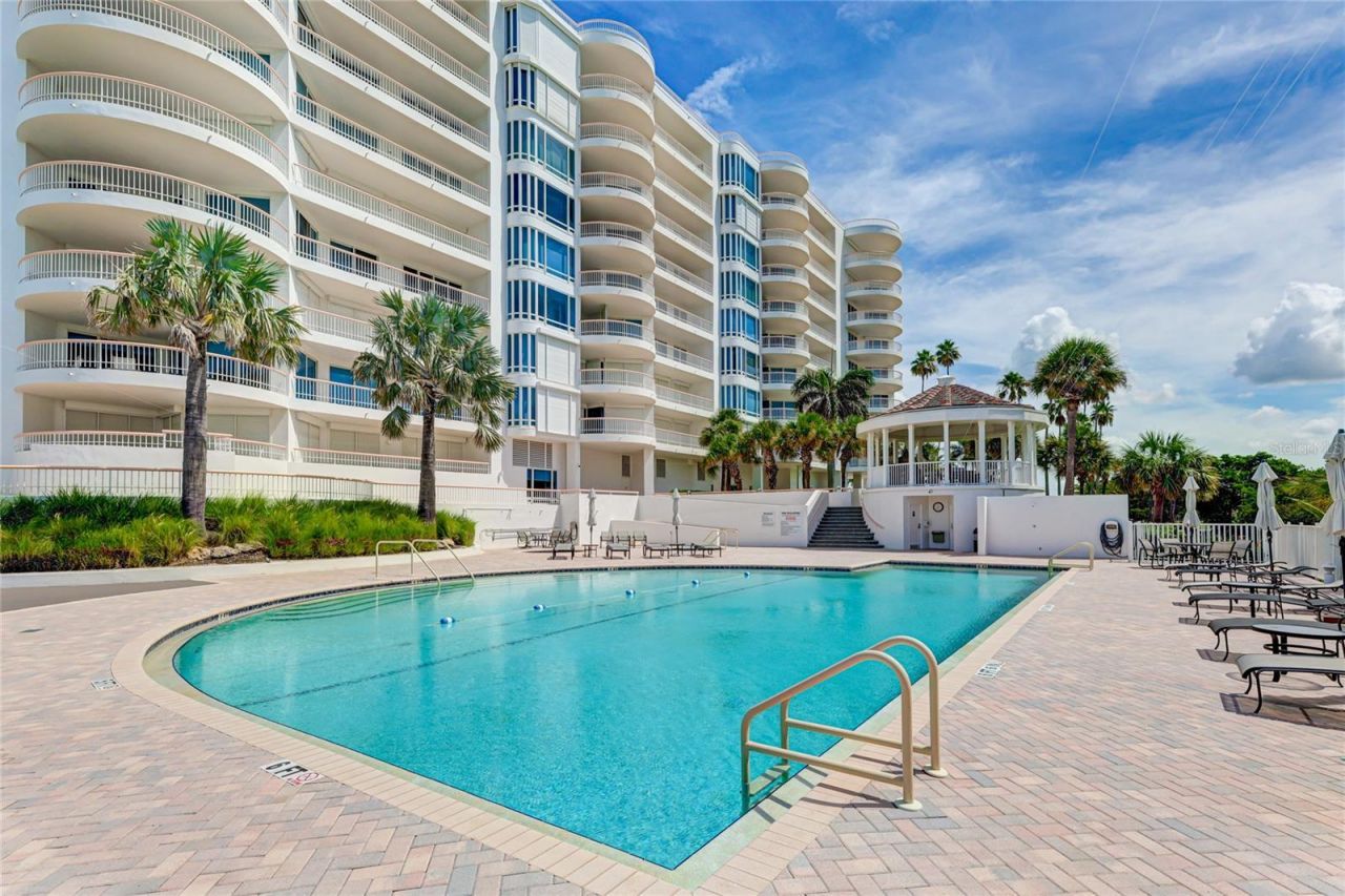 455 Longboat Club Road, Unit PH8, Longboat Key, FL 34228 Photo