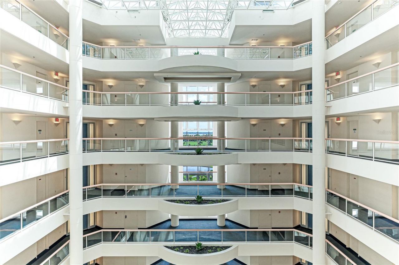 455 Longboat Club Road, Unit PH8, Longboat Key, FL 34228 Photo