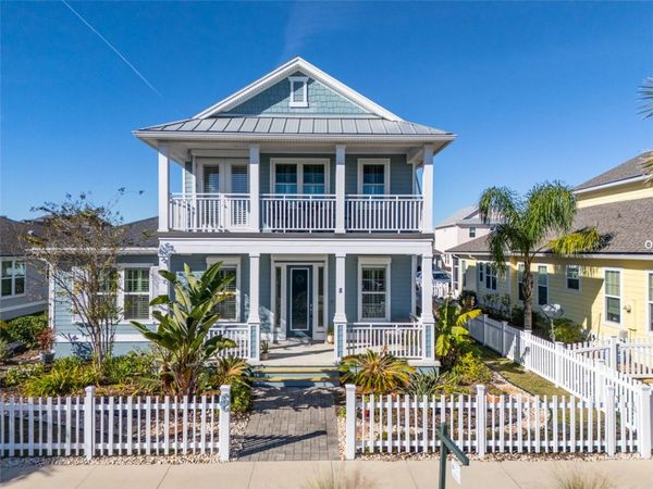 8 LAUGHING GULL LANE, PALM COAST, FL 32137