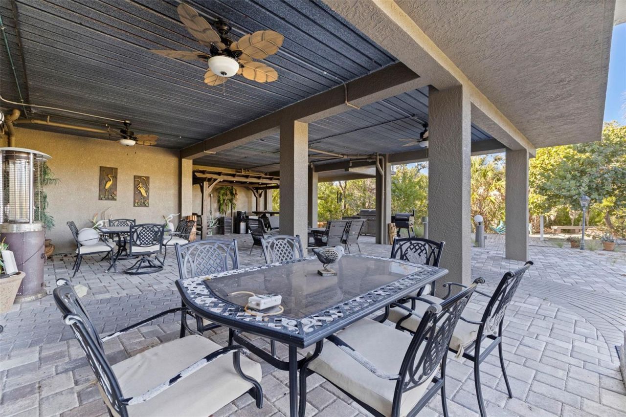 2000 Bayview Drive, Tierra Verde, FL 33715 Photo