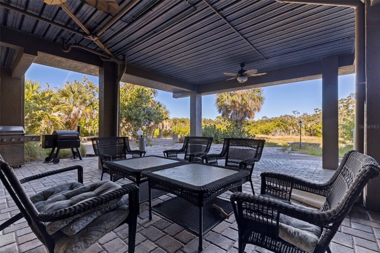 2000 Bayview Drive, Tierra Verde, FL 33715 Photo